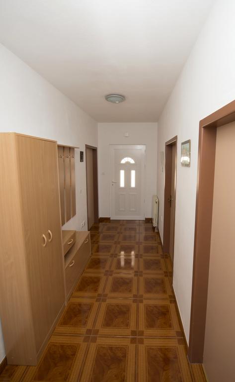 Apartments Meri تروغير الغرفة الصورة