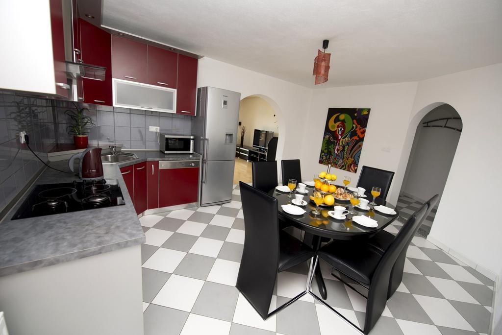 Apartments Meri تروغير الغرفة الصورة